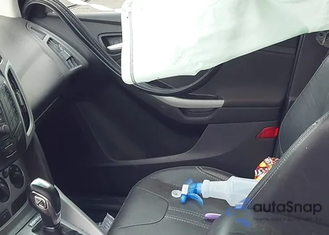 2014 Ford Focus Se z USA, uszkodzony, nr VIN 1FADP3F25EL274796